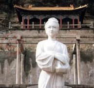 为他疯狂,为他哭……,哭泣,哭,流泪,眼泪,泪花,泪珠,抽泣,女人哭泣,女人的眼泪,发泄,大哭,号啕大哭,情感释放,泪水,脆弱,软弱