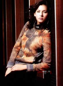 服装:OL美女穿衣的梦幻组合技巧